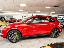 Rot Gebraucht 2020 Porsche Cayenne SUV | 65.990 € (Superpreis)