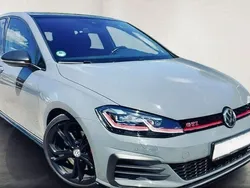 Grau Gebraucht 2019 VW Golf VII GTI Limousine | 29.800 € (Etwas zu teuer)