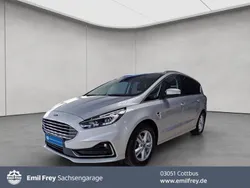 Silber Gebraucht 2022 Ford S-MAX Titanium Van / Kleinbus | 31.240 € (Guter Preis)
