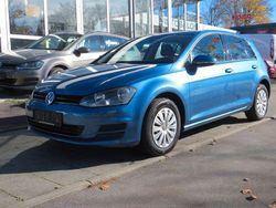 Pacific blue metallic Gebraucht 2014 VW Golf VII Trendline Limousine | 7.499 € (Fairer Preis)