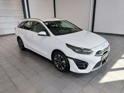 Weiß Gebraucht 2022 Kia Ceed Vision Kombi | 21.990 € (Fairer Preis)