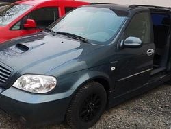 Grau Gebraucht 2003 Kia Carnival Van / Kleinbus | 4.499 € (Etwas zu teuer)