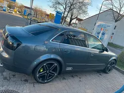 Grün Gebraucht 2004 Audi A4 Limousine | 5.500 €