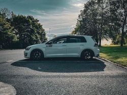 Weiß Gebraucht 2016 VW Golf GTI Limousine | 14.000 € (Guter Preis)