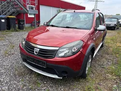 Rot Gebraucht 2011 Dacia Sandero Stepway Kleinwagen | 2.200 € (Guter Preis)