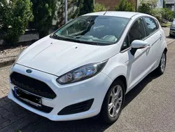 Weiß Gebraucht 2015 Ford Fiesta SYNC Edition Kleinwagen | 6.000 € (Fairer Preis)