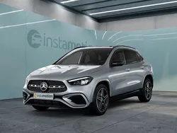 Silber Gebraucht 2024 Mercedes GLA200 Premium SUV | 44.575 € (Fairer Preis)