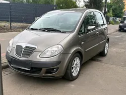 Gold Gebraucht 2007 Lancia Musa Van / Kleinbus | 1.700 €