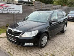 Schwarz Gebraucht 2010 Skoda Octavia Impuls Edition Kombi | 3.890 € (Guter Preis)
