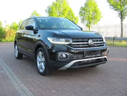 Deep black perleffekt Gebraucht 2023 VW T-Cross Style SUV | 25.000 € (Etwas zu teuer)