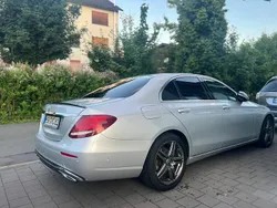 Silber Gebraucht 2016 Mercedes E220 Limousine | 17.500 € (Superpreis)
