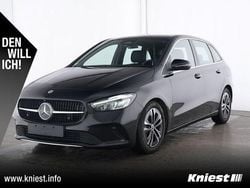 Schwarz Gebraucht 2024 Mercedes B200 Advanced Van / Kleinbus | 32.490 € (Fairer Preis)