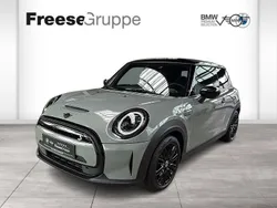 Grau Gebraucht 2022 Mini Cooper SE Kleinwagen | 19.490 € (Etwas zu teuer)