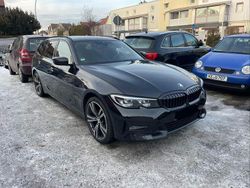 Schwarz Gebraucht 2021 BMW 320 Sport Line Kombi | 16.500 € (Guter Preis)
