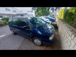 Blau Gebraucht 2001 Peugeot 806 Van / Kleinbus | 1.850 €