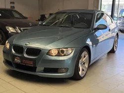 Blau Gebraucht 2009 BMW 330 Comfort Edition Coupé | 11.000 € (Superpreis)