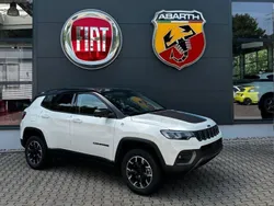 Weiß Gebraucht 2023 Jeep Compass Trailhawk SUV | 36.950 € (Teuer)