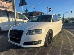 Weiß Gebraucht 2011 Audi A3 Ambition Limousine | 5.999 € (Guter Preis)