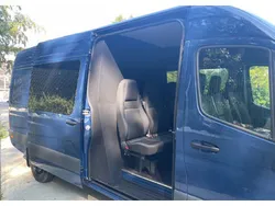 Blau Neu 2024 Mercedes Sprinter Van | 61.900 €