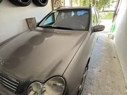 Beige Gebraucht 2006 Mercedes C200 Kombi | 2.500 € (Teuer)