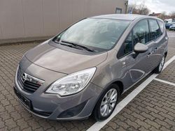 Grau Gebraucht 2013 Opel Meriva Active Van / Kleinbus | 2.899 € (Superpreis)