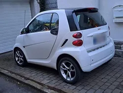 Weiß Gebraucht 2011 Smart ForTwo Coupé Passion Coupé | 3.500 € (Guter Preis)