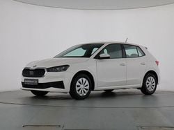 Candyweiss Gebraucht 2022 Skoda Fabia Ambition Kleinwagen | 13.879 € (Guter Preis)