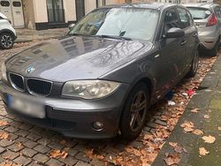 Silber Gebraucht 2005 BMW 116 Kleinwagen | 1.400 €