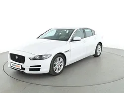 Weiß Gebraucht 2017 Jaguar XE Pure Limousine | 18.460 € (Fairer Preis)