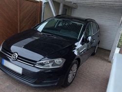Schwarz Gebraucht 2015 VW Golf VII Trendline Kombi | 8.300 € (Fairer Preis)