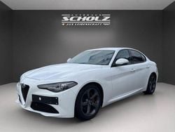 Weiß Gebraucht 2017 Alfa Romeo Giulia Super Limousine | 17.990 € (Superpreis)