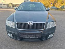 Grau Gebraucht 2007 Skoda Octavia Kombi | 1.500 € (Guter Preis)