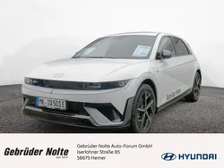 Weiss / atlas white Gebraucht 2024 Hyundai Ioniq 5 N Line SUV | 53.990 € (Superpreis)