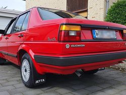 Rot Gebraucht 1986 VW Jetta Beach Limousine | 7.950 €