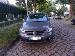 Grau Gebraucht 2006 VW Golf Plus Cross Goal Van / Kleinbus | 2.850 € (Fairer Preis)