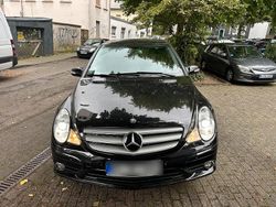 Schwarz Gebraucht 2008 Mercedes R320 Van / Kleinbus | 5.999 € (Fairer Preis)
