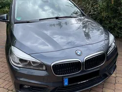 Grau Gebraucht 2016 BMW 218 Active Tourer Advantage Van / Kleinbus | 13.990 € (Guter Preis)
