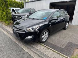 Schwarz Gebraucht 2014 Hyundai i30 Trend Kombi | 7.900 € (Guter Preis)