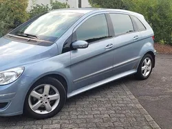 Silber Gebraucht 2007 Mercedes B200 Van / Kleinbus | 3.900 € (Superpreis)