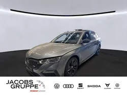 Grau Gebraucht 2022 Skoda Octavia RS Kombi | 30.425 € (Fairer Preis)
