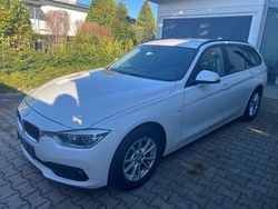 Weiß Gebraucht 2019 BMW 318 Advantage Kombi | 15.390 € (Guter Preis)