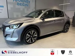 Silber Gebraucht 2021 Peugeot e-208 GT Kleinwagen | 14.650 € (Guter Preis)