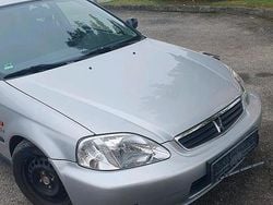 Grau Gebraucht 2000 Honda Civic Kleinwagen | 2.490 €