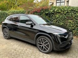 Schwarz Gebraucht 2023 Mercedes EQA250+ AMG SUV | 33.900 € (Guter Preis)