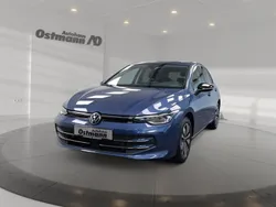 Blau Gebraucht 2024 VW Golf VIII Goal Limousine | 30.970 € (Superpreis)