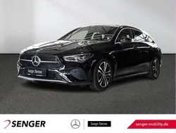 Schwarz Gebraucht 2024 Mercedes CLA180 Shooting Brake Kombi | 30.780 €