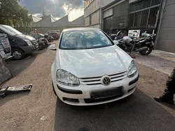 Weiß Gebraucht 2004 VW Golf V Coupé | 1.900 € (Fairer Preis)