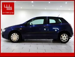 Blau Gebraucht 2003 Fiat Stilo Dynamic Limousine | 990 € (Fairer Preis)