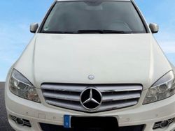 Weiß Gebraucht 2010 Mercedes C220 Avantgarde Limousine | 6.950 € (Fairer Preis)