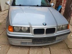 Silber Gebraucht 1997 BMW 318 Compact Kleinwagen | 5.000 € (Guter Preis)